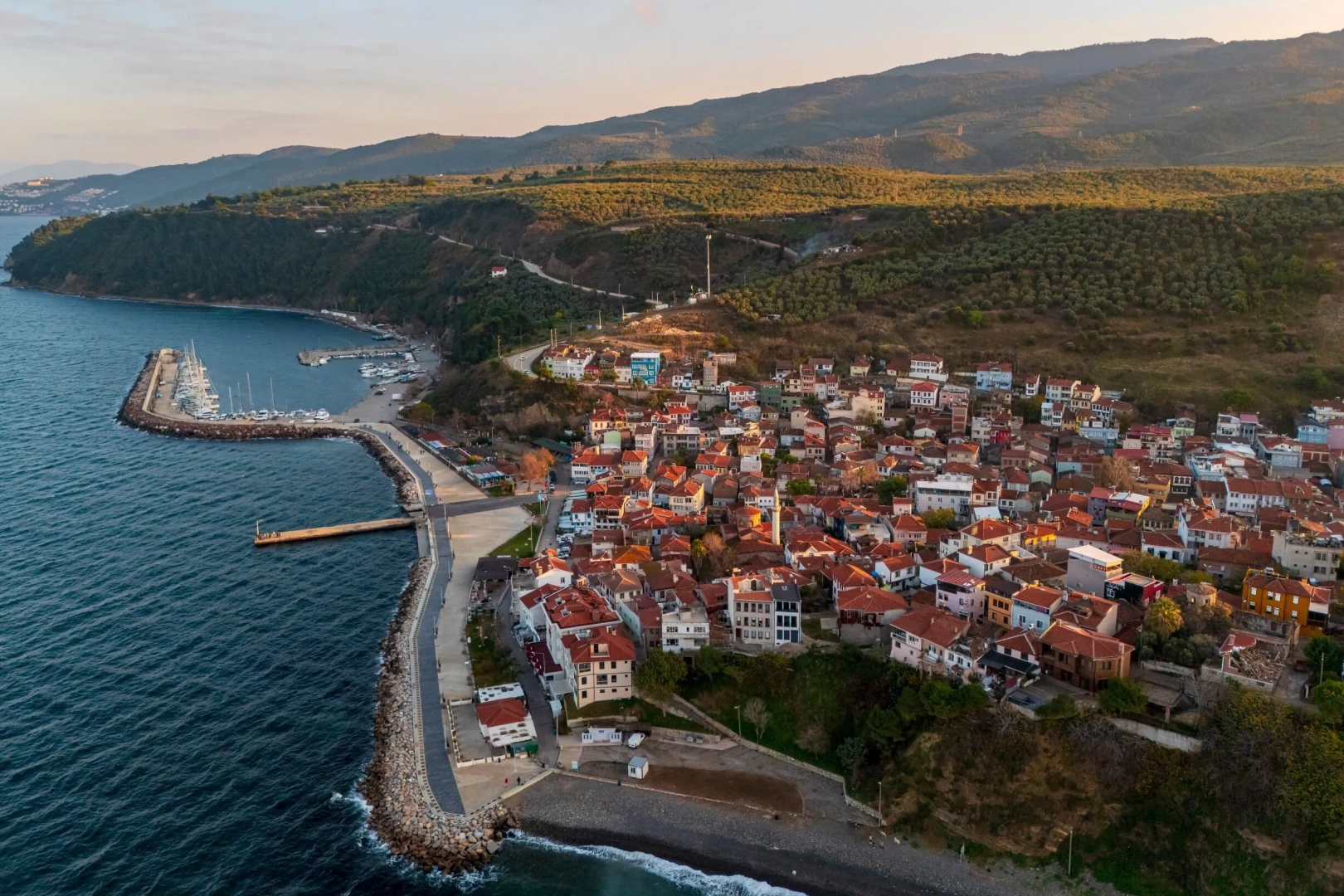 Anayasa Mahkemesi 'aykırılık' bulmadı! N&uuml;fusu 2 bin altına d&uuml;şen belediyeler k&ouml;ye d&ouml;n&uuml;şt&uuml;r&uuml;lebilecek