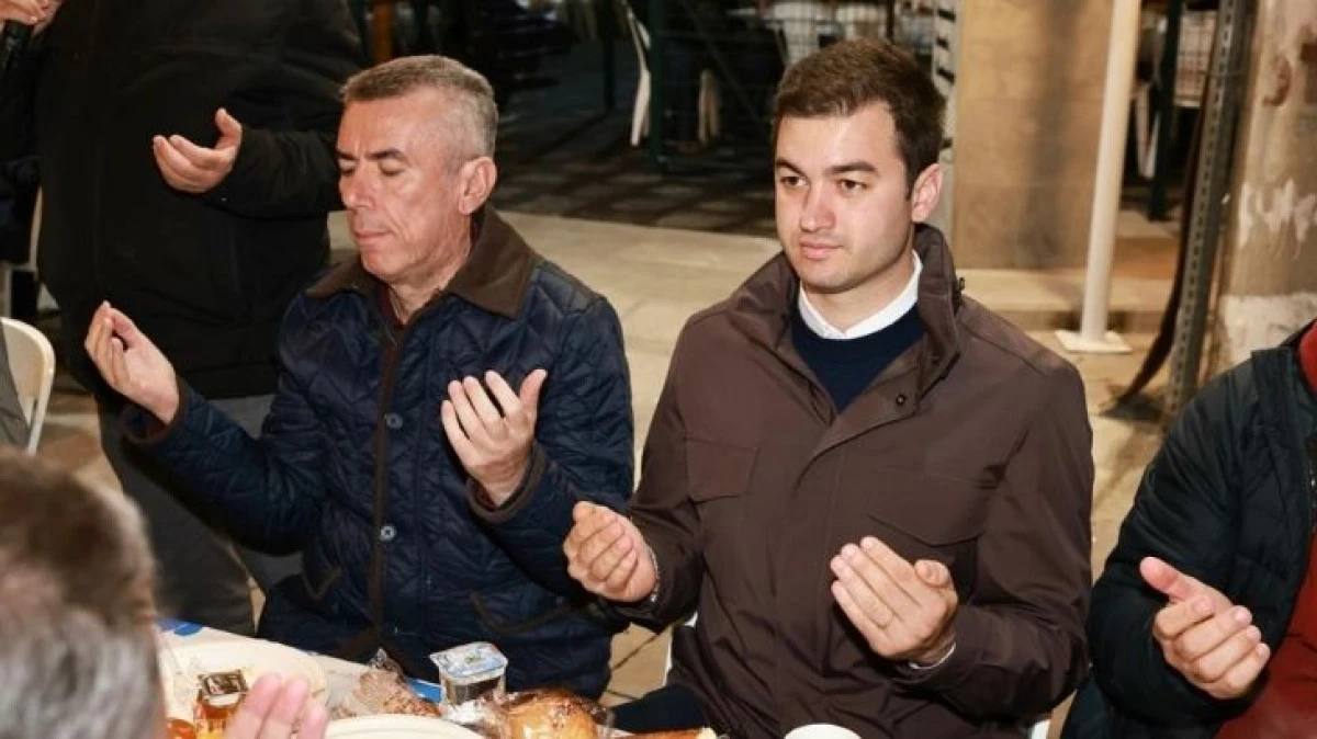 40 Yıllık Sahur Geleneği T&uuml;rkkuyusu Mahallesi&rsquo;nde Yaşatıldı