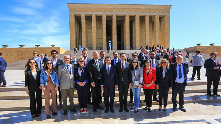 BAŞKANLAR ATA’NIN HUZURUNDA