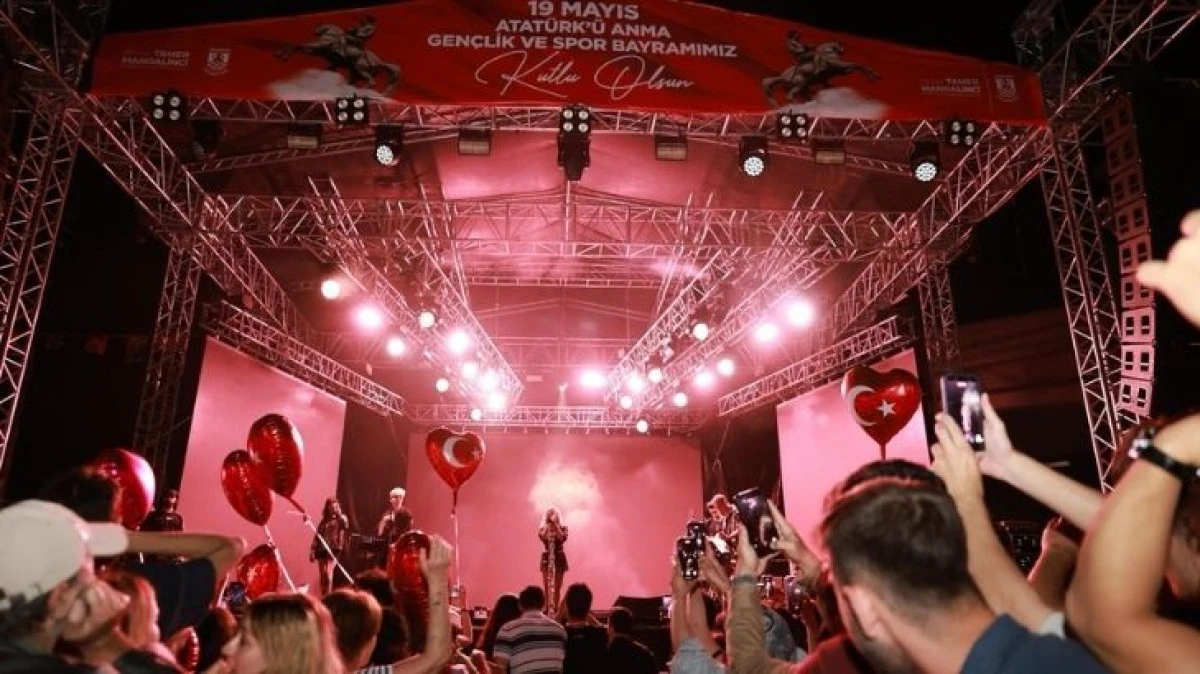 Bodrum&rsquo;da 19 Mayıs Coşkusu Meydanlara Taştı