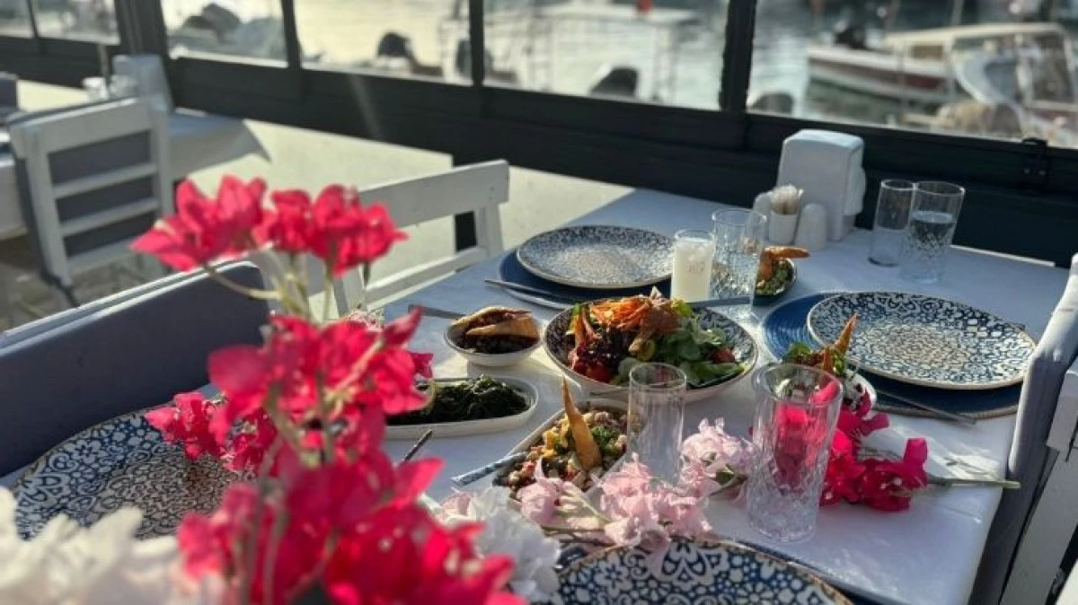 Bodrum&rsquo;da Lezzet ve Manzara Buluşuyor: Larum G&uuml;vercinlik Misafirlerini Ege Sofrasıyla Karşılıyor