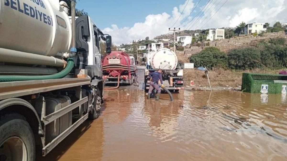 Bodrum’da Sağanak Yağış Etkili Oldu