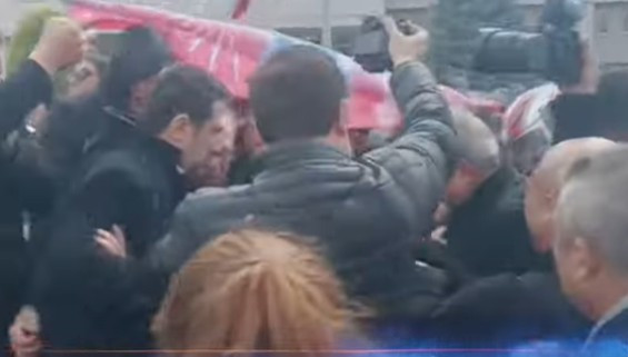 CHP'lilere sert müdahale!!