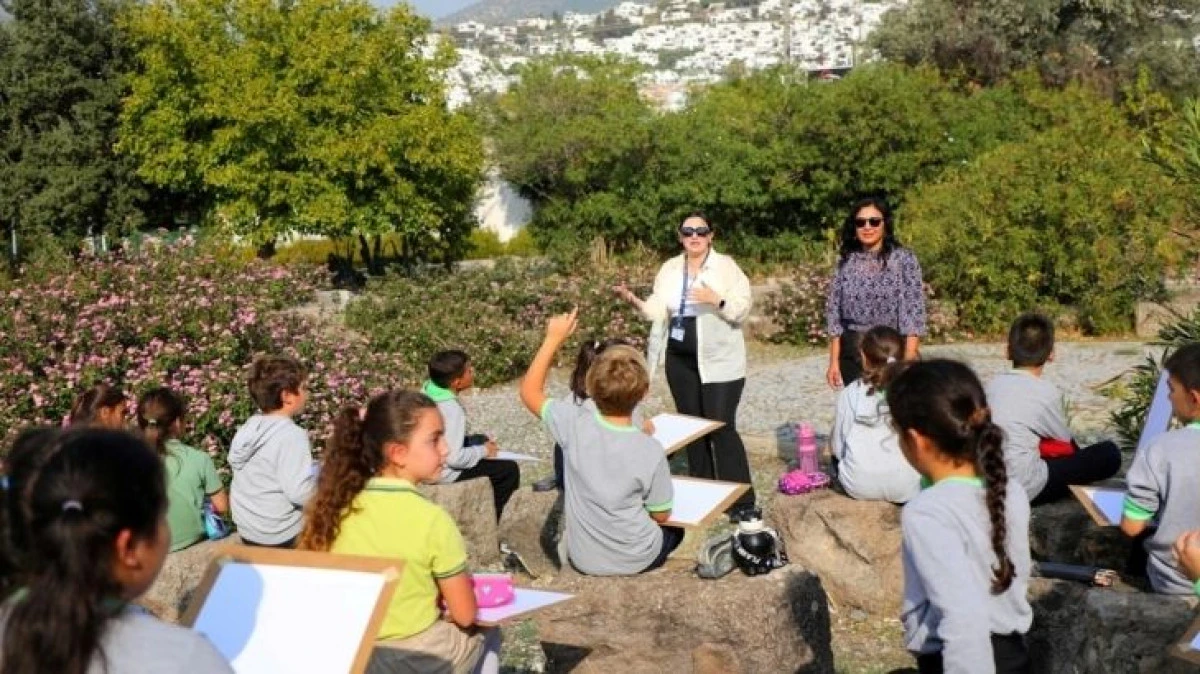 Çocuklar Arkeoloji ve Sanatla Buluştu