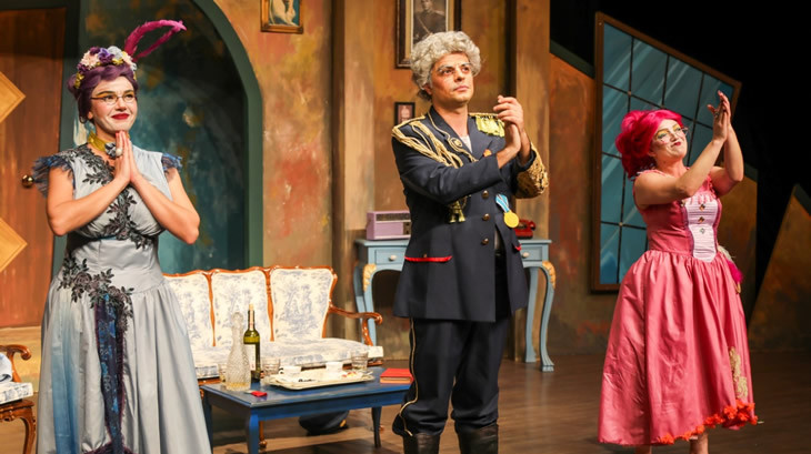 “HADİ ÖLDÜRSENE CANİKOM” SAHNELENDİ