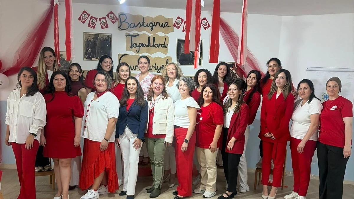 Kartanesi Anaokulu'nda &Ccedil;ifte Kutlama