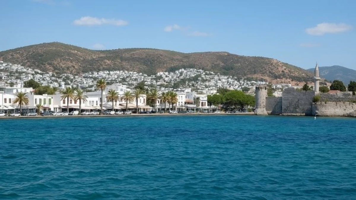 Önümüzdeki Yaz Bizi Bu Slogan Kurtaracak; Bodrum Pahalı Değil Seçenekli!