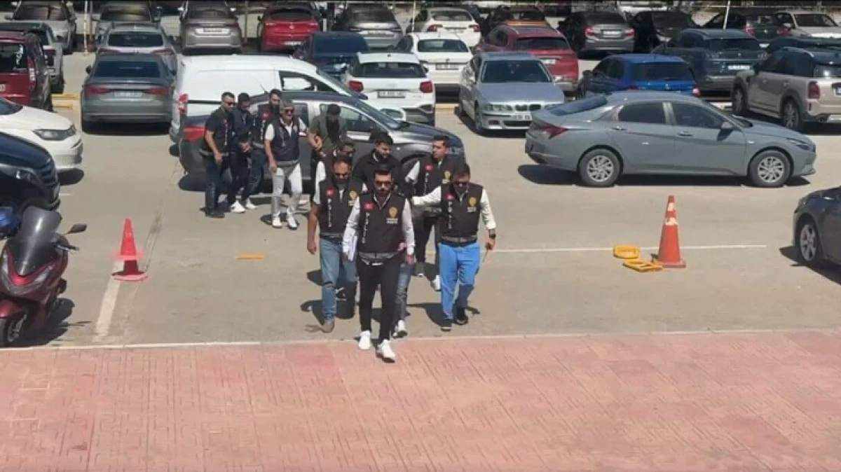 Polisiz dediler, 40 milyon lira dolandırdılar!