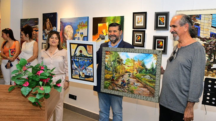 SANAT GÜNÜNDE ZEFİR GÖRSEL SANATLAR SERGİSİ AÇILDI 