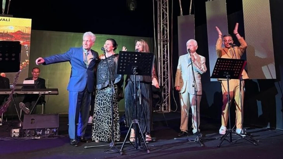 Zekai Tunca Yıllar Sonra Bodrum&rsquo;da Sahne Aldı